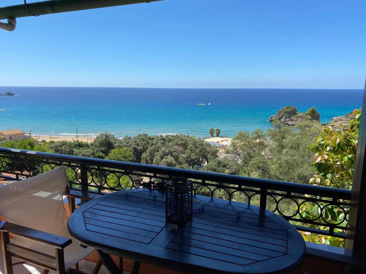 Papadatos Apts With Amazing View - 5Mins From The Beach Kontogialos Ngoại thất bức ảnh