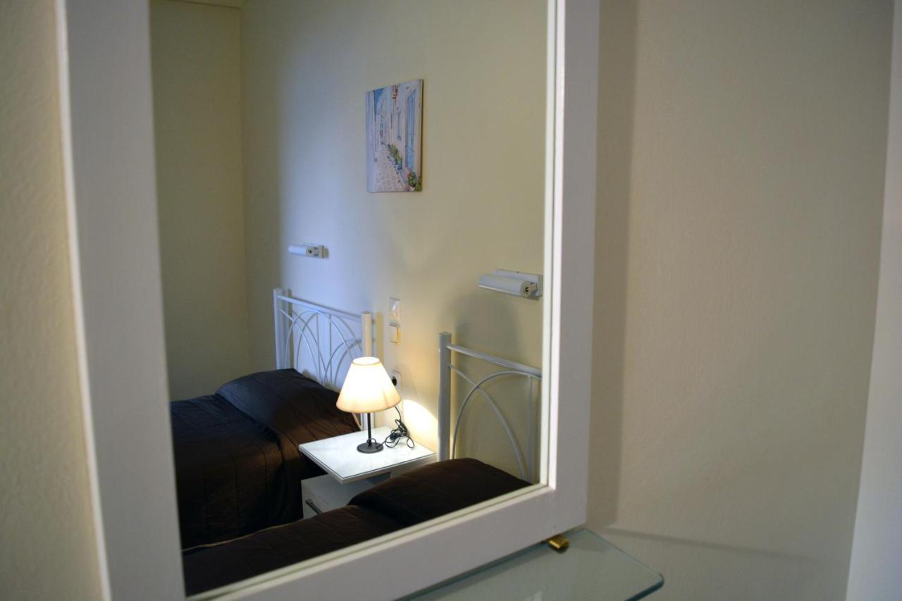 Papadatos Apts With Amazing View - 5Mins From The Beach Kontogialos Ngoại thất bức ảnh