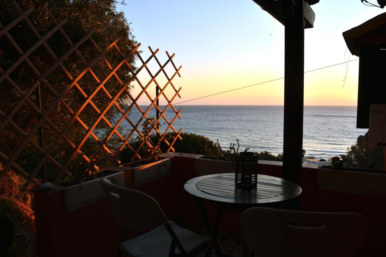 Papadatos Apts With Amazing View - 5Mins From The Beach Kontogialos Ngoại thất bức ảnh