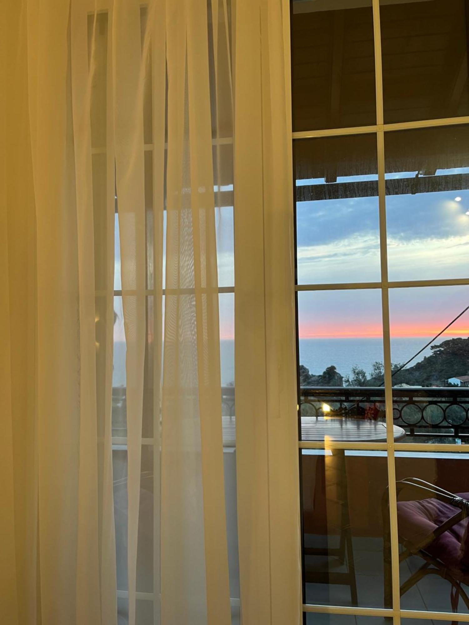 Papadatos Apts With Amazing View - 5Mins From The Beach Kontogialos Ngoại thất bức ảnh