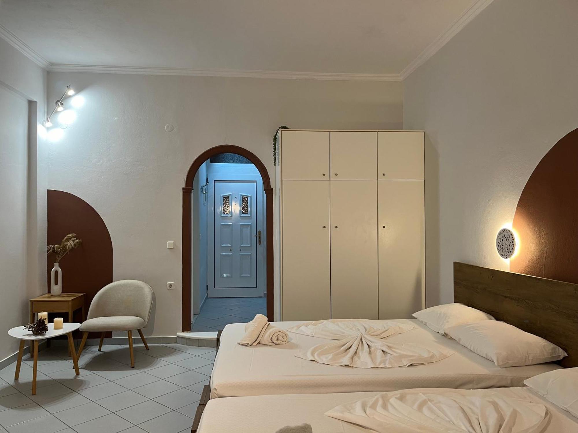 Papadatos Apts With Amazing View - 5Mins From The Beach Kontogialos Ngoại thất bức ảnh